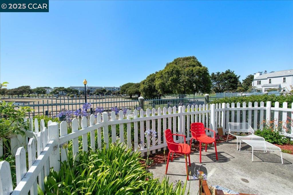 THE BEACH - Residential