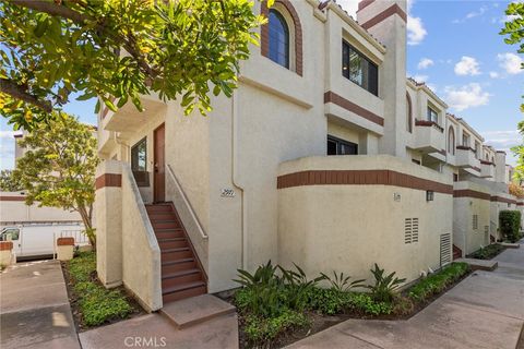 Photo of 2971 Plaza Del Amo #270, Torrance, CA 90503 (MLS # SB26088572)
