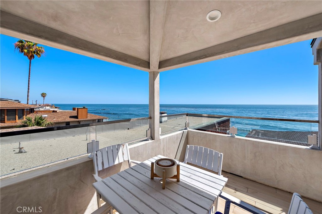 FURNISHED OCEANFRONT Laguna Village location! This triplex sits just above the sand with private stairs to the beach. This upper apartment is new, clean and simple and offers beautiful ceramic tile flooring that looks like hardwood throughout, newer beautiful kitchen including stainless refrigerator, dishwasher, electric stove and microwave. Inviting dining area just off kitchen with spacious wrap around ocean view deck off living room for relaxing and sunbathing. Back bedroom is nice and quiet and offers King bed, recessed lighting and ceiling fan. The bath features glass enclosed shower, dual sinks and separate toilet room. Oak street beach is one of the best beaches in town for surfing, paddle boarding and skim boarding. Beautiful sandy beach, very picturesque and tranquil yet teaming with surf activity and nature. One block off coast highway, this quiet location offers off street parking for one car, and shared free laundry. Convenient to world class galleries, shops, and dining nearby. Tenant to verify and measure square foot if factor of rental. Submit on short term. Call for seasonal rates