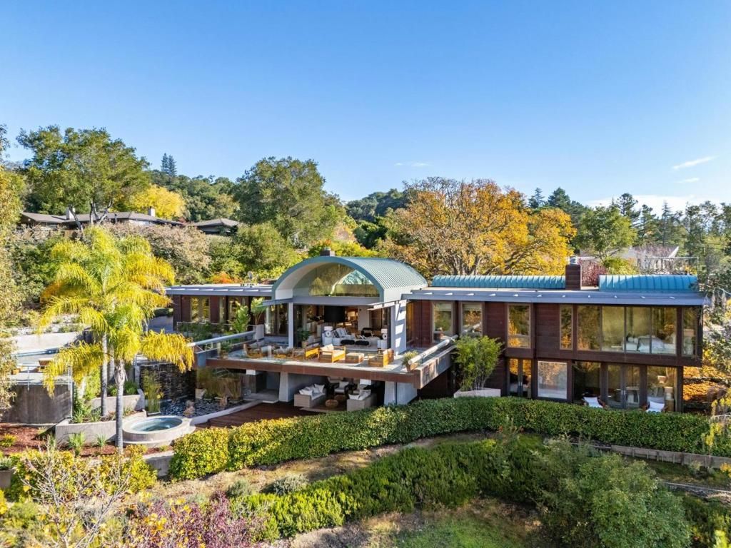 Photo of 65 Cheyenne Pt, Portola Valley, CA 94028 (MLS # ML82032104)