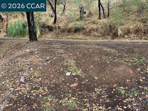 Photo of Mountain View Ave, Oakland, CA 94605 (MLS # 41142786)