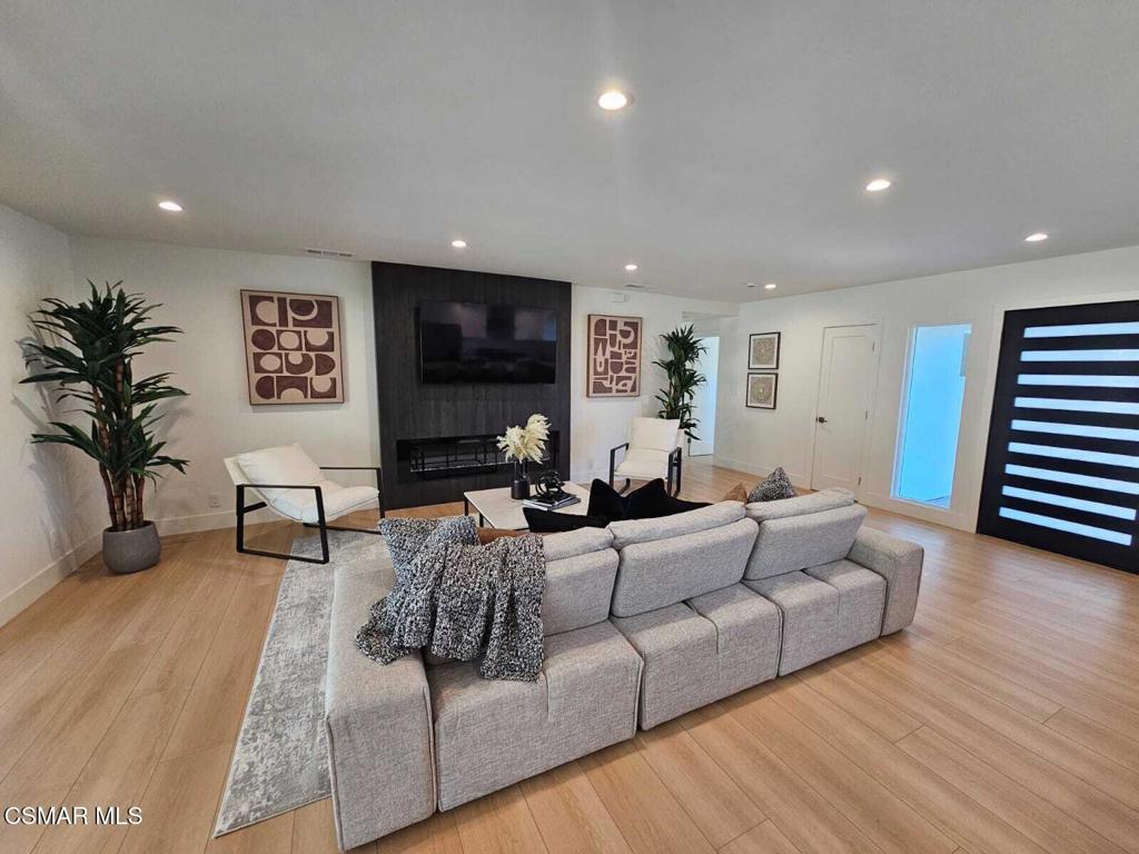 2651 Sirius Street