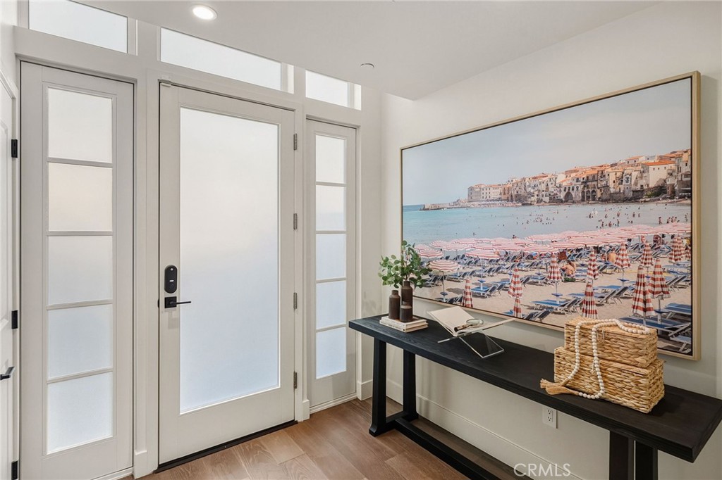 1373 N Coast Highway