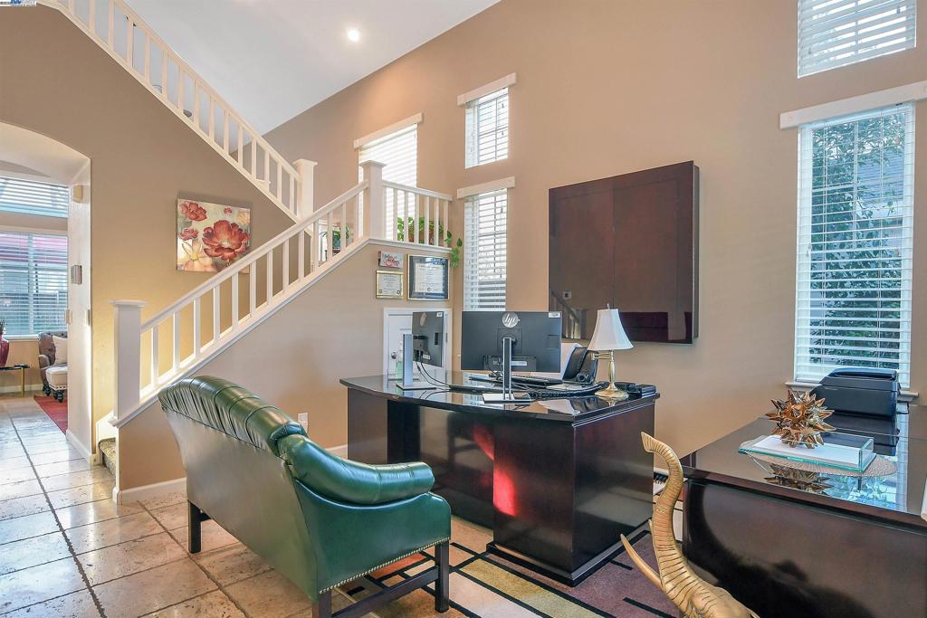 GARIN RANCH - Residential