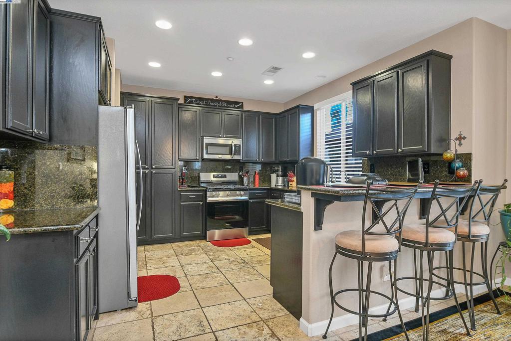 GARIN RANCH - Residential