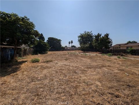 Photo of 0 N Myrtle Avenue, Pomona, CA 91768 (MLS # TR25264475)