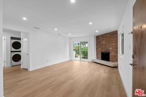 Photo of 4442 Kingswell Avenue #3, Los Angeles, CA 90027 (MLS # 26839477)