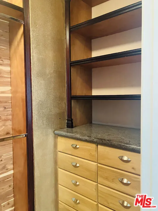 Los Angeles, California 90033, United States, 3 Bedrooms Bedrooms, ,3 BathroomsBathrooms,Residential,Active,201213