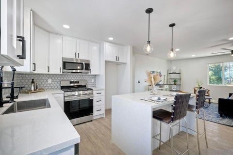 Photo of 560 11th St, Imperial Beach, CA 91932 (MLS # 260015935SD)