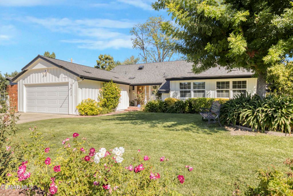 Photo of 5622 Le Sage Avenue, Woodland Hills, CA 91367 (MLS # 225005211)