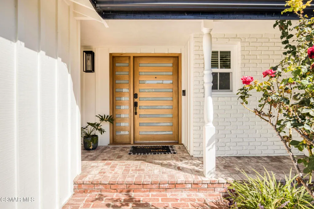 Woodland Hills, California 91367, United States, 3 Bedrooms Bedrooms, ,2 BathroomsBathrooms,Residential,Active,229004