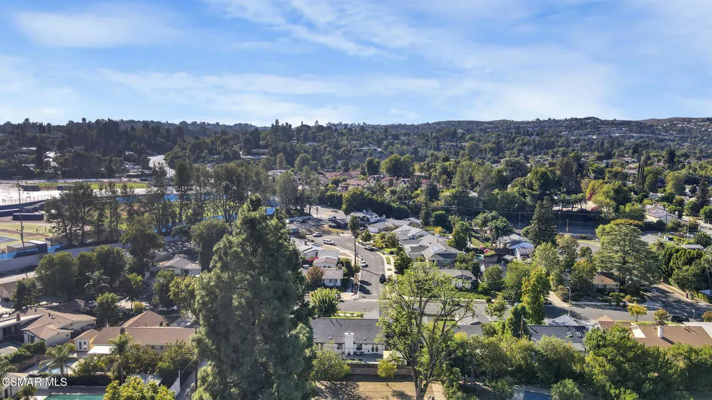 Woodland Hills, California 91367, United States, 3 Bedrooms Bedrooms, ,2 BathroomsBathrooms,Residential,Active,229004