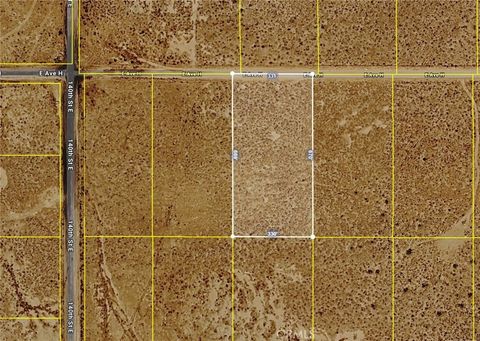 Photo of 14100 E Avenue H, Lancaster, CA 93535 (MLS # SR26034272)