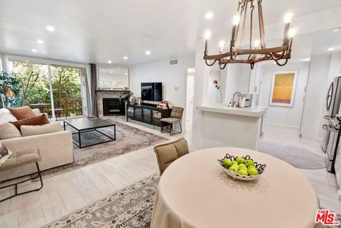 Photo of 838 S Barrington Avenue #203, Los Angeles, CA 90049 (MLS # 26672853)