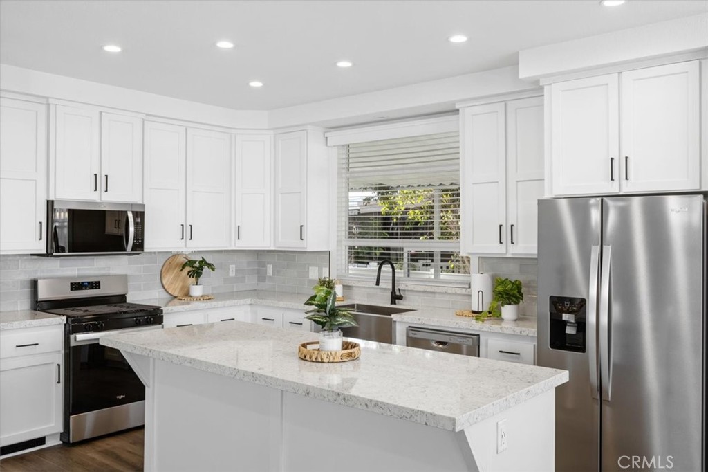 7239 San Luis St, 184