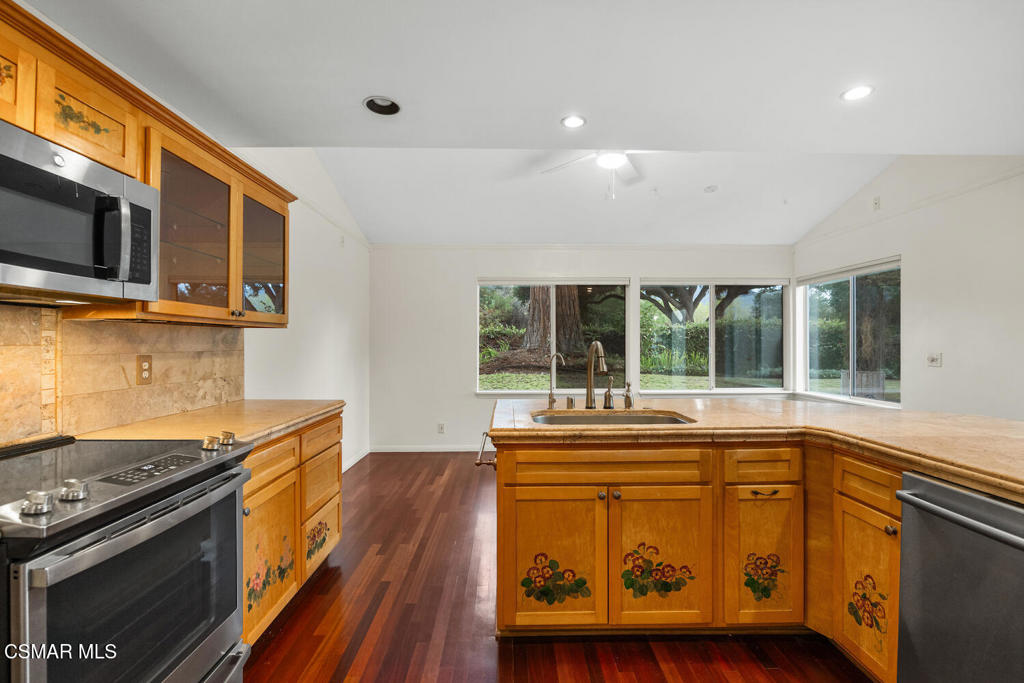 Cal Classics-102 - 1000052 - Residential