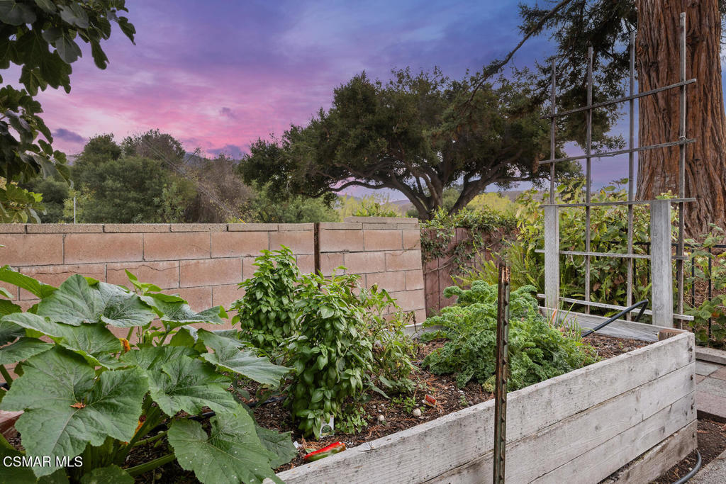 Cal Classics-102 - 1000052 - Residential