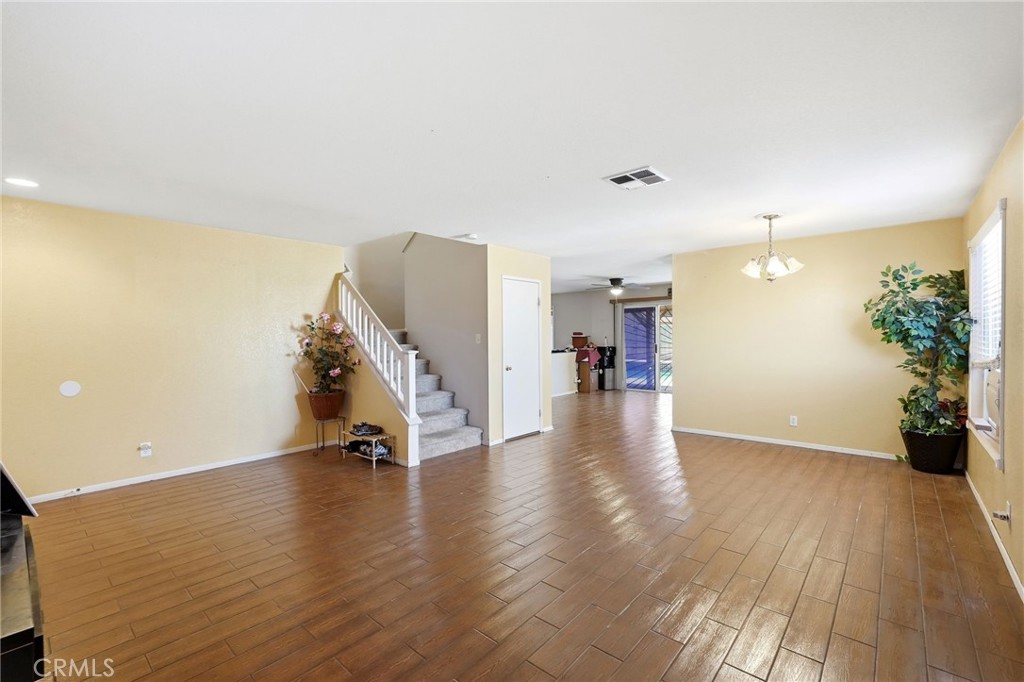 45409 Pickford Avenue