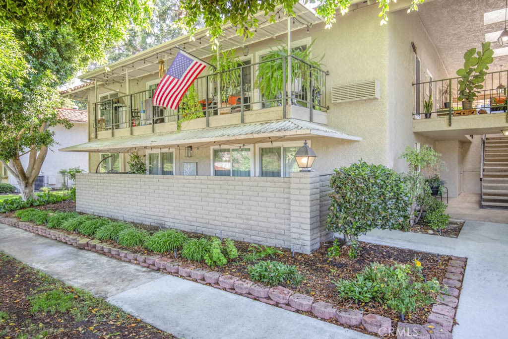 3307 Via Carrizo B