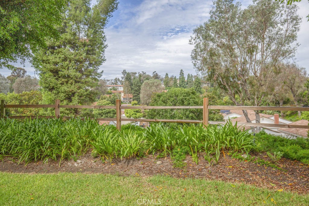 3307 Via Carrizo B
