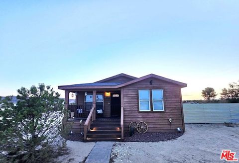 Photo of 3838 Indian Cove Road, Twentynine Palms, CA 92277 (MLS # 25627569)