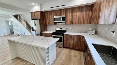 Photo of 5635 Klump, North Hollywood, CA 91601 (MLS # SR25113912) Photo of 5635 Klump, North Hollywood, CA 91601 (MLS # SR25113912)