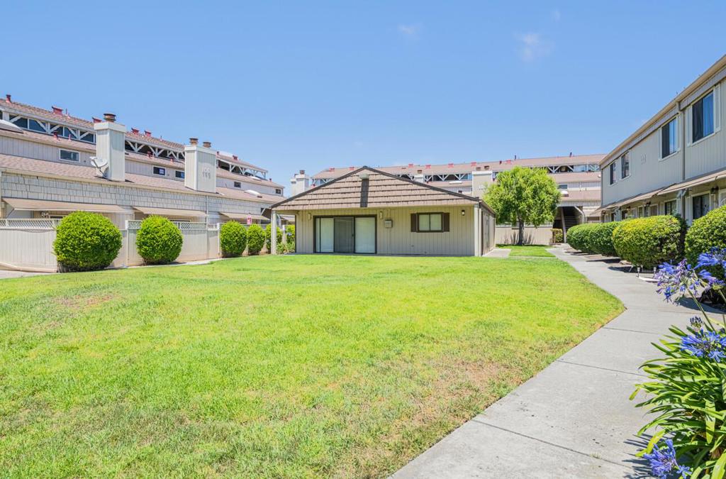 104 W Rossi Street 3