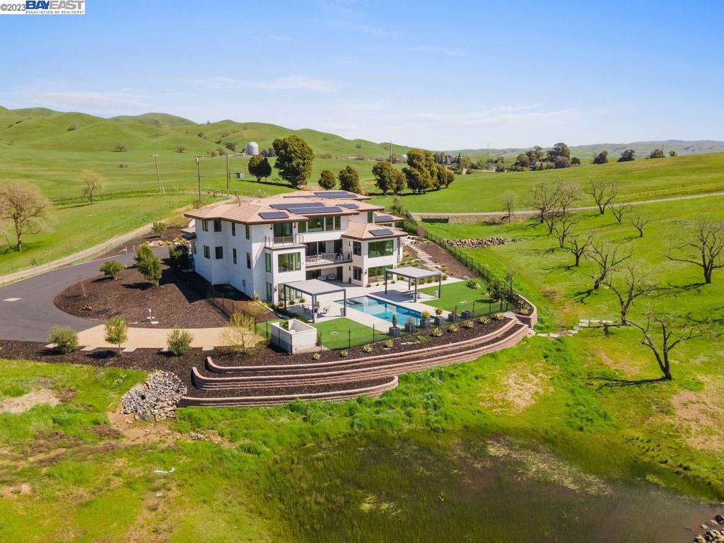 LITTLE VALLEY - Residential