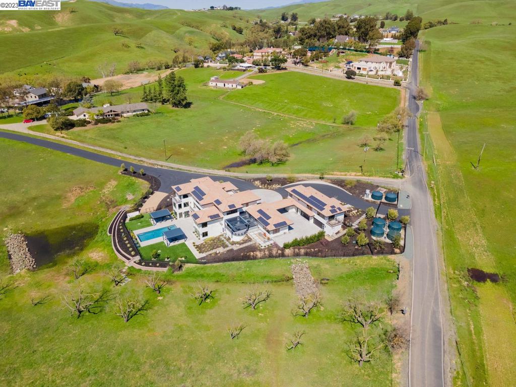 LITTLE VALLEY - Residential