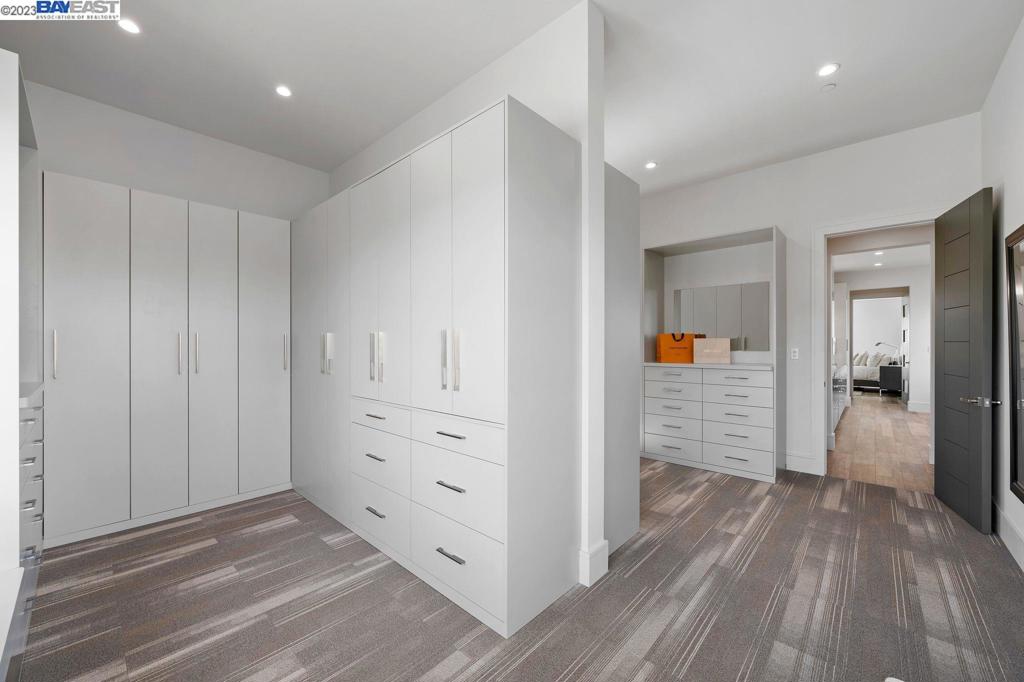 LITTLE VALLEY - Residential