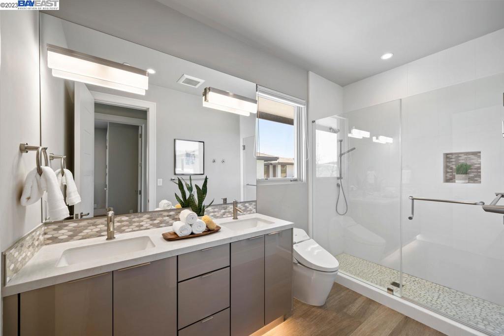 LITTLE VALLEY - Residential