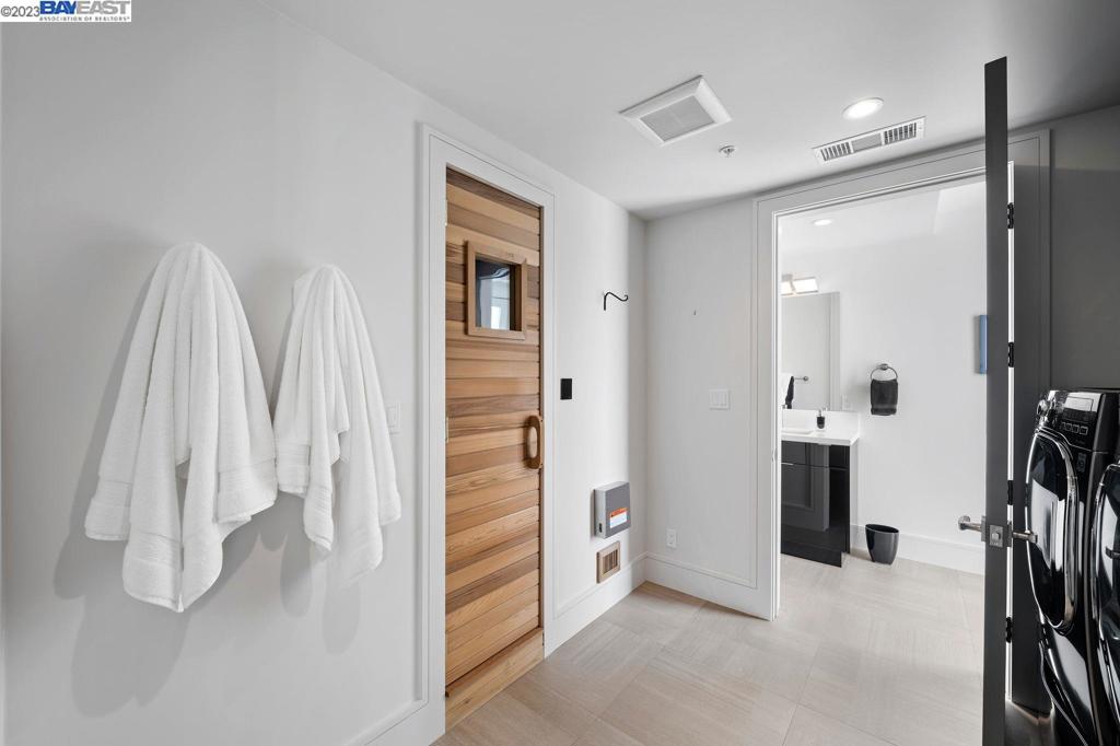 LITTLE VALLEY - Residential