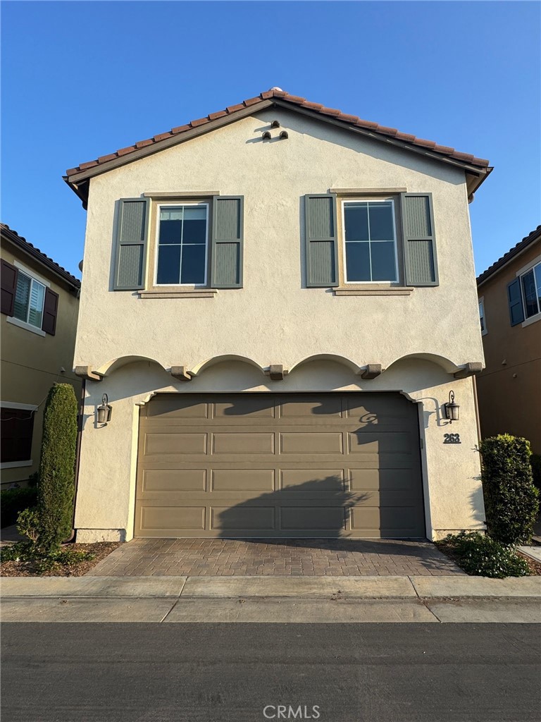 Welcome to the desirable gated community of Harbor Highlands in San Pedro! This spacious and beautifully maintained 4-bedroom, 3-bathroom townhome offers 2,046 square feet of modern living space. Featuring an open-concept layout, the main level boasts a bright living room, dining area, and a gourmet kitchen with granite countertops, stainless steel appliances, and a large center island—perfect for entertaining.
Upstairs, you’ll find all four generously sized bedrooms, including a luxurious primary suite with a walk-in closet and en-suite bath with dual vanities, soaking tub, and separate shower. Additional highlights include central A/C, laundry room, ample storage, an attached 2-car garage, and a water softener system in the garage for enhanced water quality throughout the home.
Enjoy the community’s well-kept grounds, sparkling swimming pool, and family-friendly environment—all just minutes from shopping, dining, freeway access, and the upcoming West Harbor waterfront development
Don’t miss this rare opportunity to lease a newer construction home in one of San Pedro’s most sought-after neighborhoods!