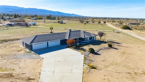 6895 Coyote Rd Phelan CA 92371