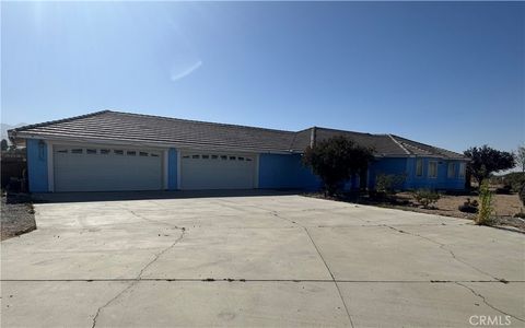 6895 Coyote Rd Phelan CA 92371