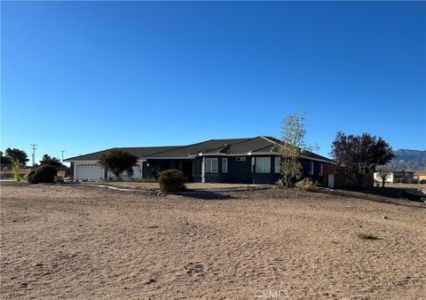 6895 Coyote Rd Phelan CA 92371