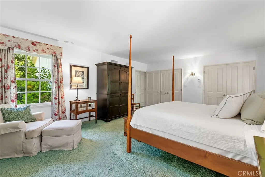 Woodland Hills, California 91364, United States, 3 Bedrooms Bedrooms, ,3 BathroomsBathrooms,Residential,Pending,182311