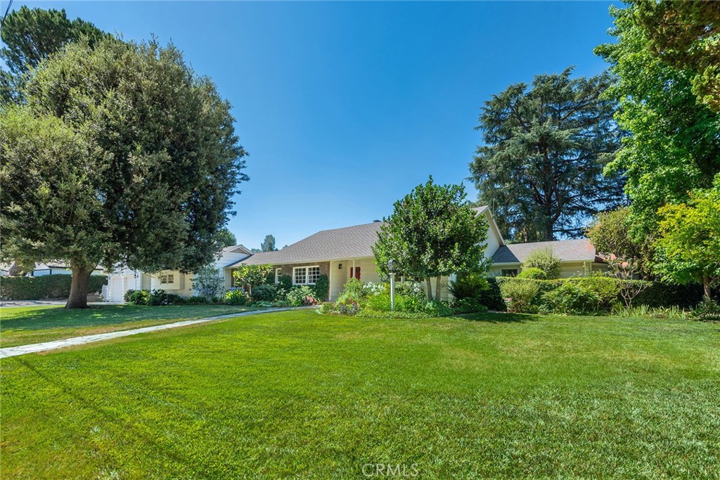 4717 Poe Avenue