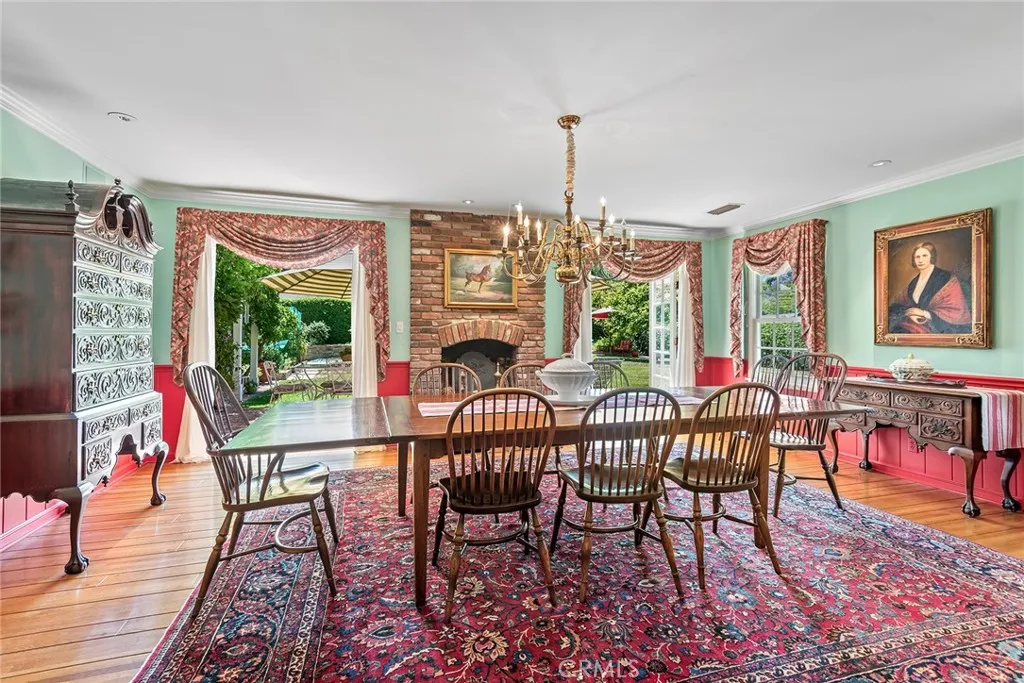 Woodland Hills, California 91364, United States, 3 Bedrooms Bedrooms, ,3 BathroomsBathrooms,Residential,Pending,182311