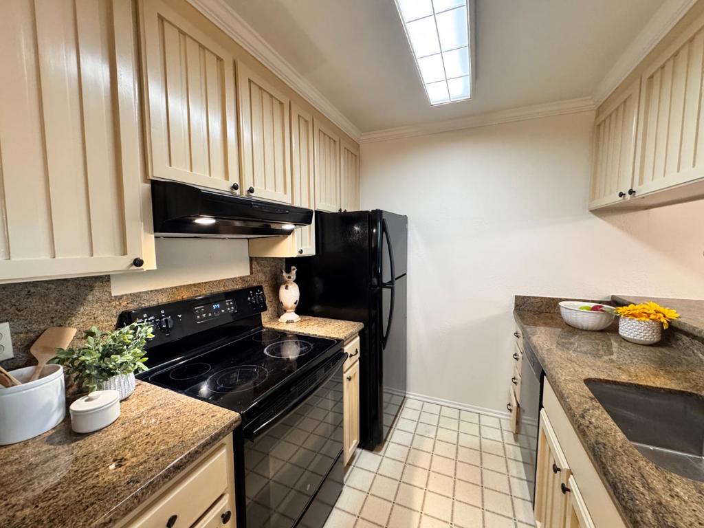 4136 Shelter Creek Lane