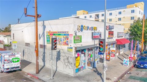 Photo of 5135 Avalon Blvd, Los Angeles, CA 90011 (MLS # DW25241957)