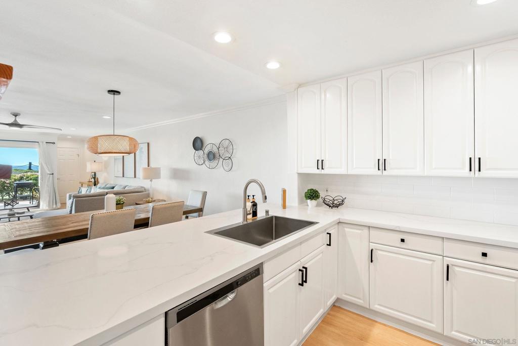 435 S Sierra Ave 115