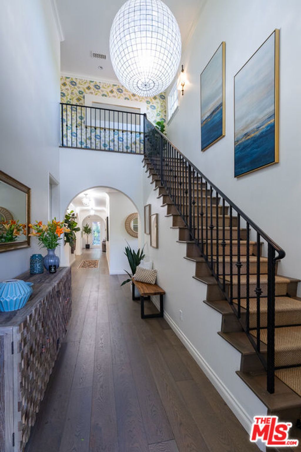 Photo of 735 N Stanley Avenue, Los Angeles, CA 90046 (MLS # 26653599)