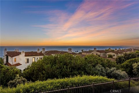 Tiny photo for 28 Surfspray Bluff Blf, Newport Coast, CA 92657 (MLS # OC25272756)