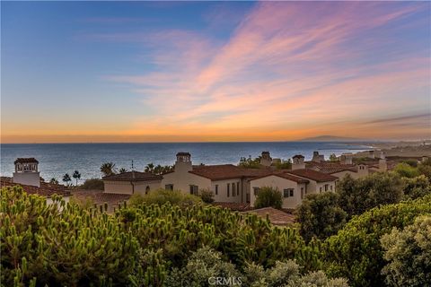 Tiny photo for 28 Surfspray Bluff Blf, Newport Coast, CA 92657 (MLS # OC25272756)