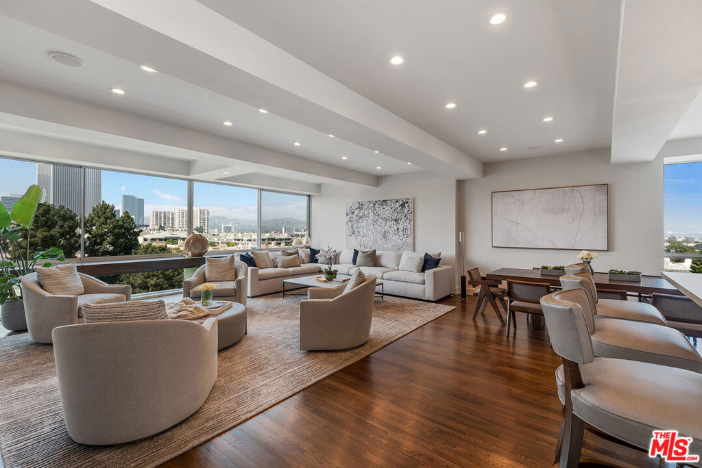 2220 Avenue Of The Stars 702
