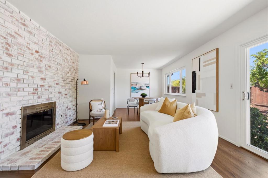 844 Leland Way