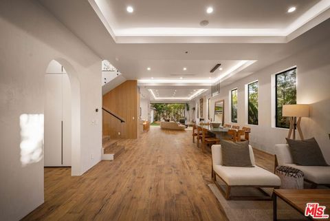 6546 Colgate Avenue Los Angeles CA 90048