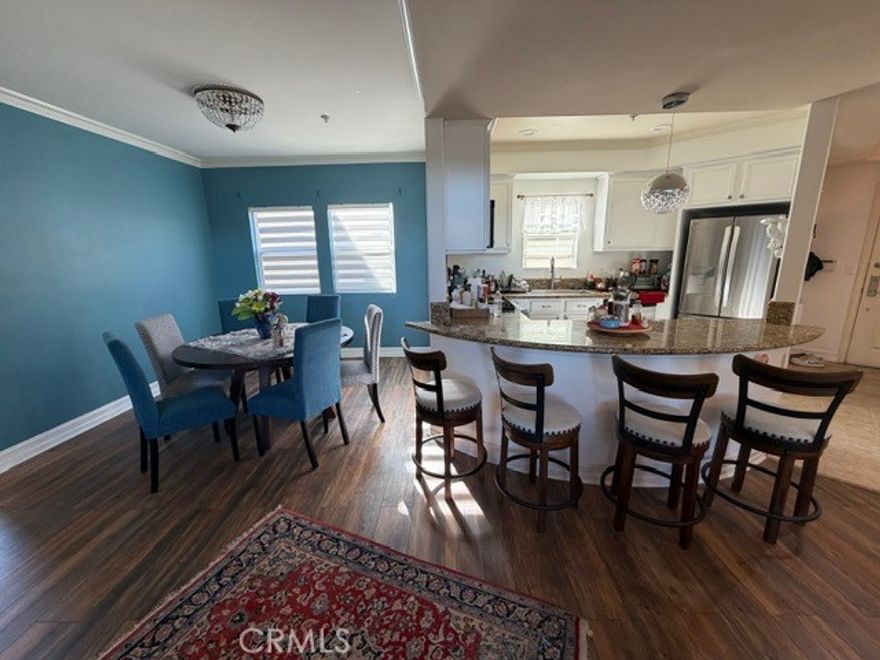 Welcome to this spacious and bright 3-bedroom apartment perfectly situated in one of the most convenient pockets of the Valley. Located on the top floor, this home offers an open layout, abundant natural light, and a beautiful open view right from your living room and private balcony.

Residents also enjoy access to the building’s rooftop, a great spot to relax, unwind, and take in the surrounding city views.

Inside, the unit features generously sized bedrooms, a comfortable living area ideal for entertaining, and great overall flow throughout. The building is set in a prime location — just minutes from major freeways, shopping, restaurants, coffee shops, and everything the neighborhood has to offer.

If you're looking for space, convenience, and a great view, this apartment checks all the boxes.