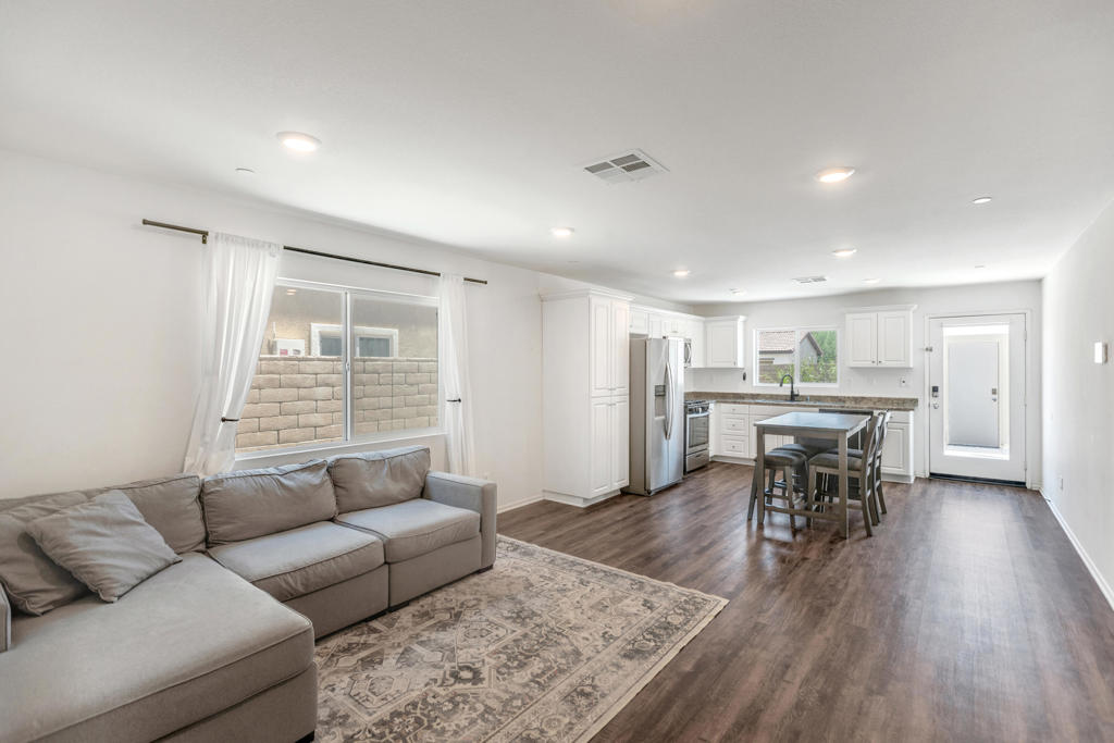 67439 Rio Plata Road